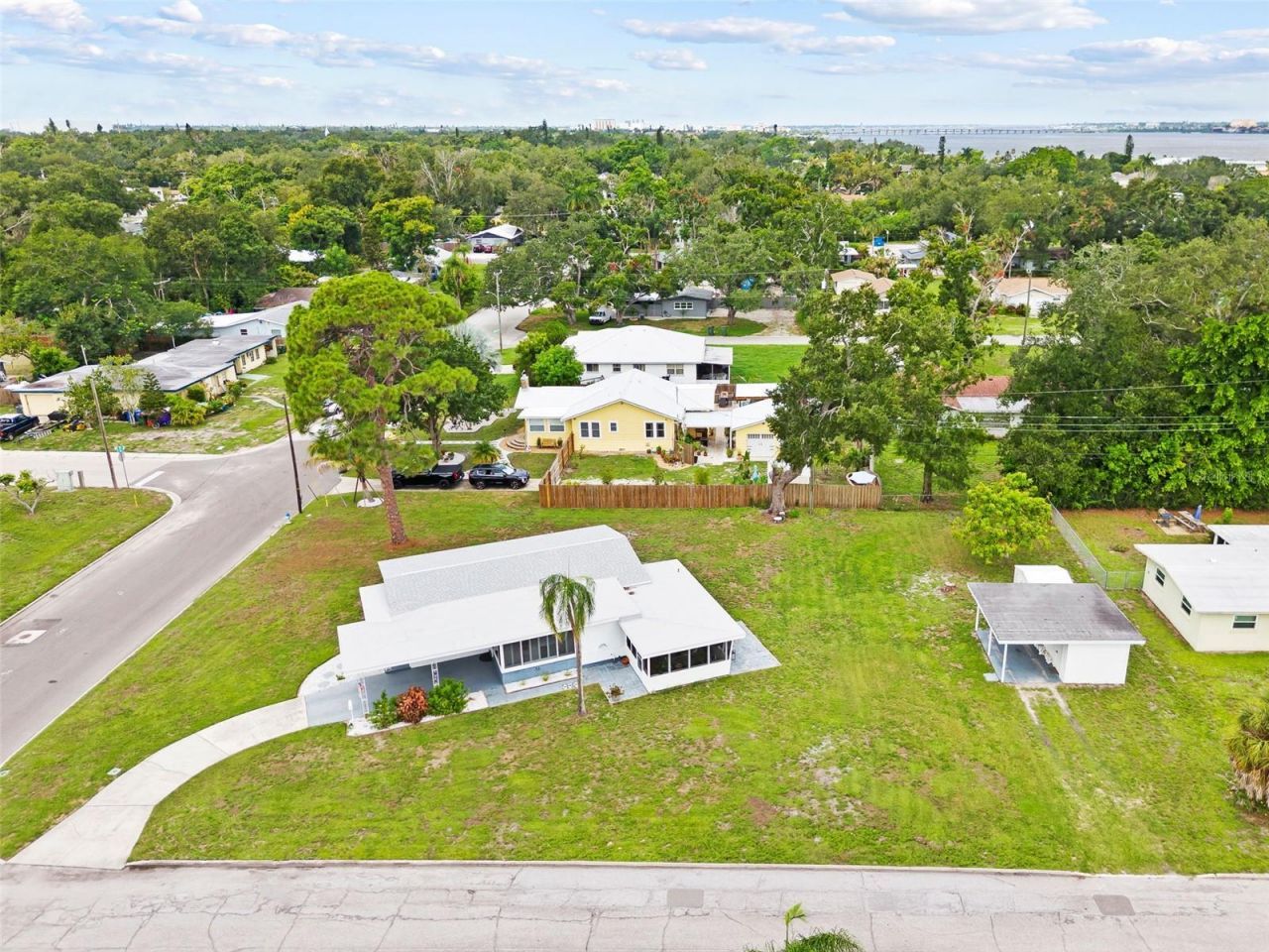 2237 2nd Avenue E, Bradenton, FL 34208 Photo