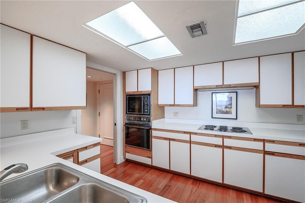 5601 Turtle Bay Dr, Unit 1203, Naples, FL 34108 Photo