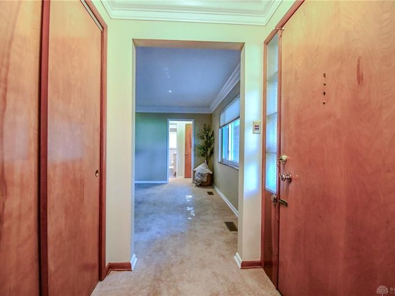 101 Laurelann Drive, Kettering, OH 45429 Photo 10