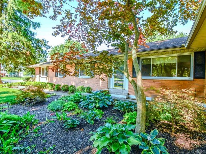 101 Laurelann Drive, Kettering, OH 45429 Photo 8
