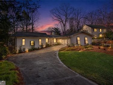 3526 Edgewood Circle, Gainesville, GA 30506
