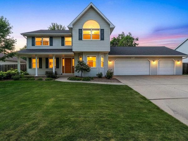 839 MANDALAY TERRACE, De Pere, WI 54115