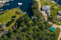 1026 Carolina Lane  photo 4