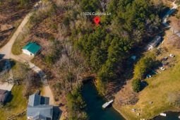 1026 Carolina Lane  photo 4