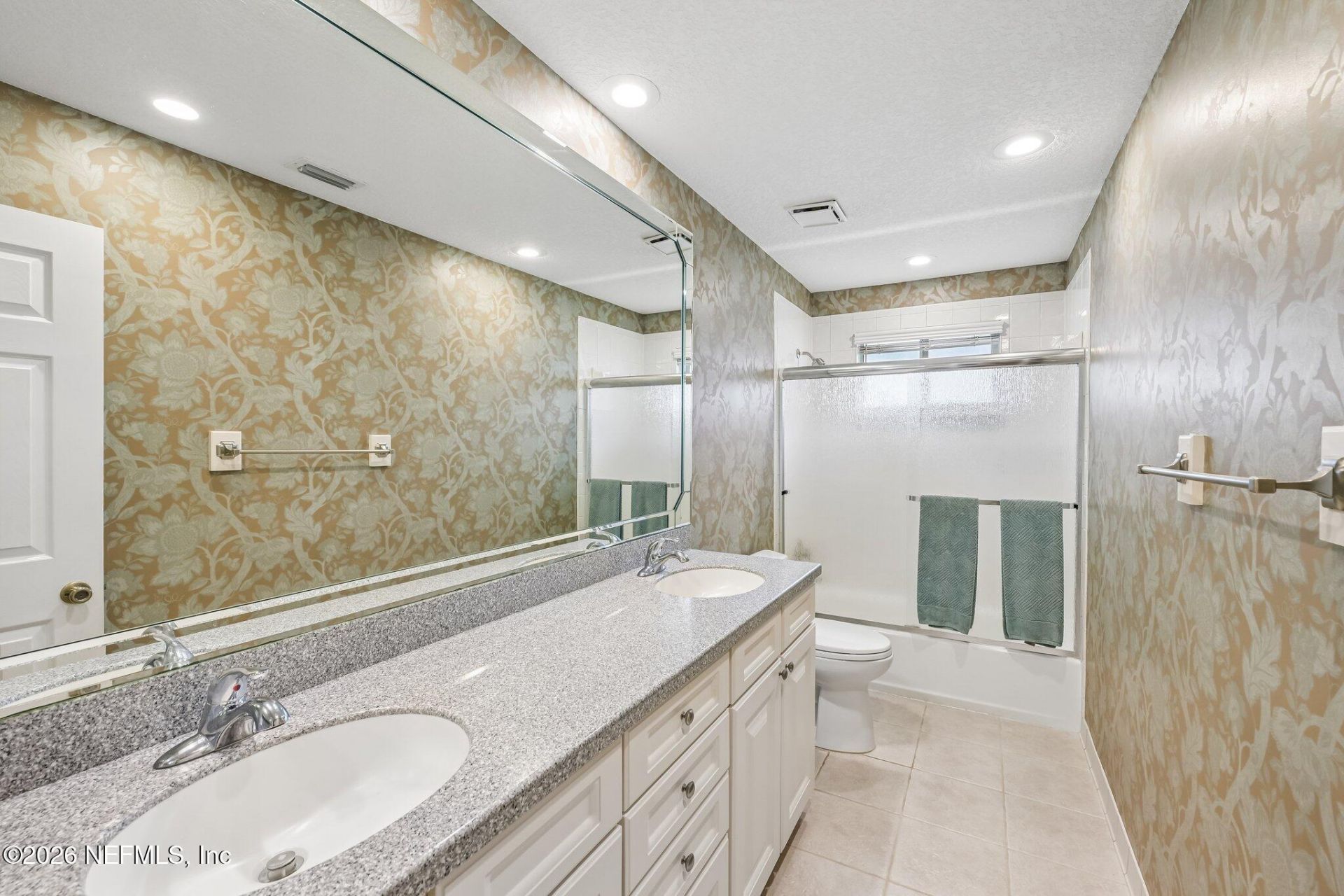 3331 Hidden Lake Drive W, Jacksonville, FL 32216 Photo