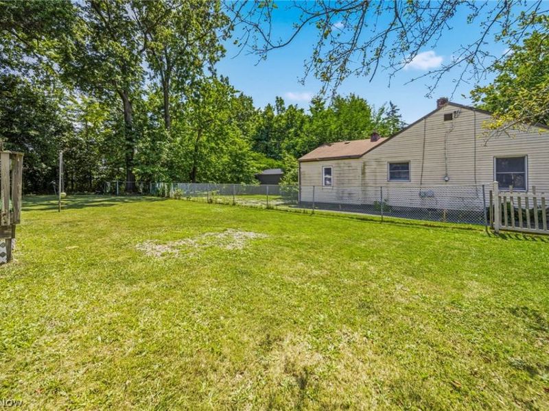1589 E 337th Street, Eastlake, OH 44095 Photo 24