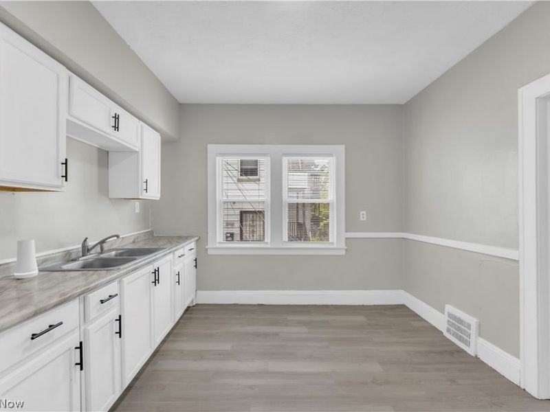 3652 E 153rd Street, Unit 1/DN, Cleveland, OH 44120 Photo 10
