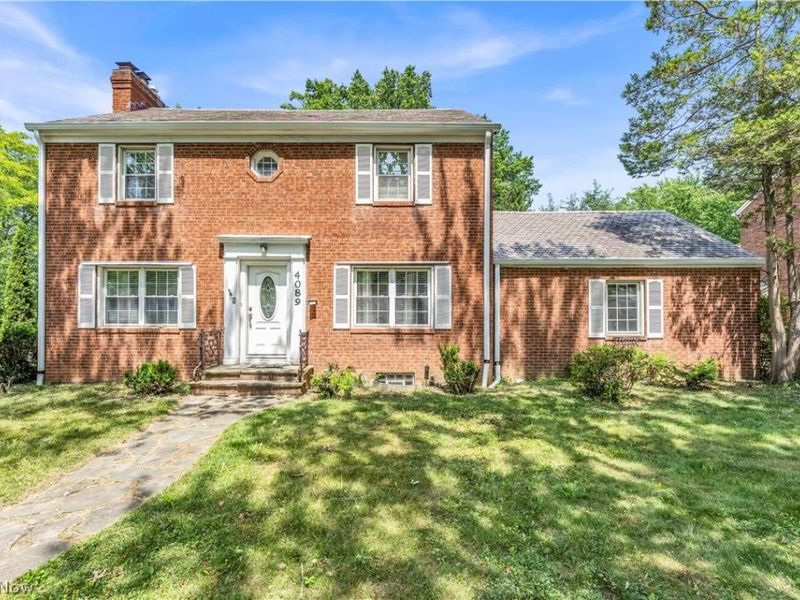 4089 Washington Boulevard, University Heights, OH 44118 Photo 1