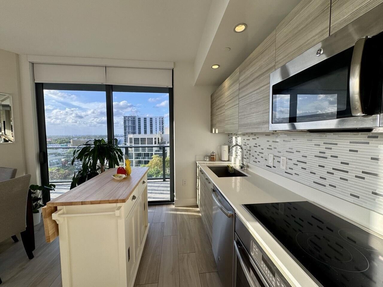 121 NE 34th Street, Unit 1116, Miami, FL 33137 Photo