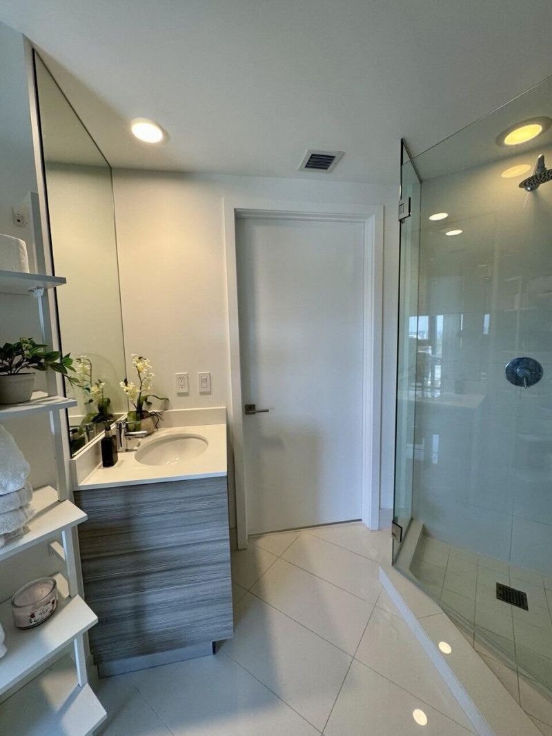 121 NE 34th Street, Unit 1116, Miami, FL 33137 Photo