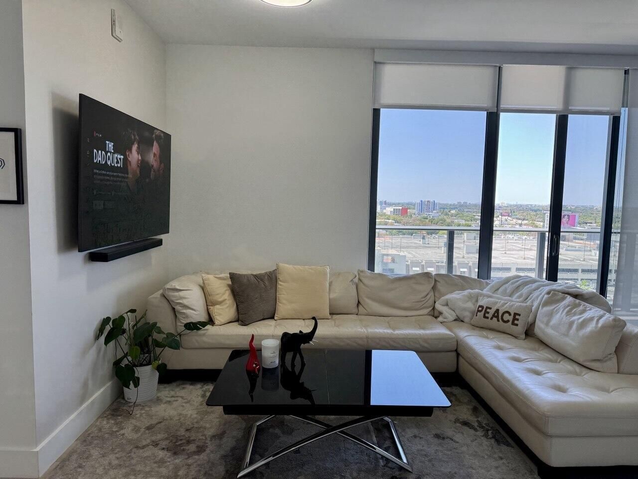 121 NE 34th Street, Unit 1116, Miami, FL 33137 Photo