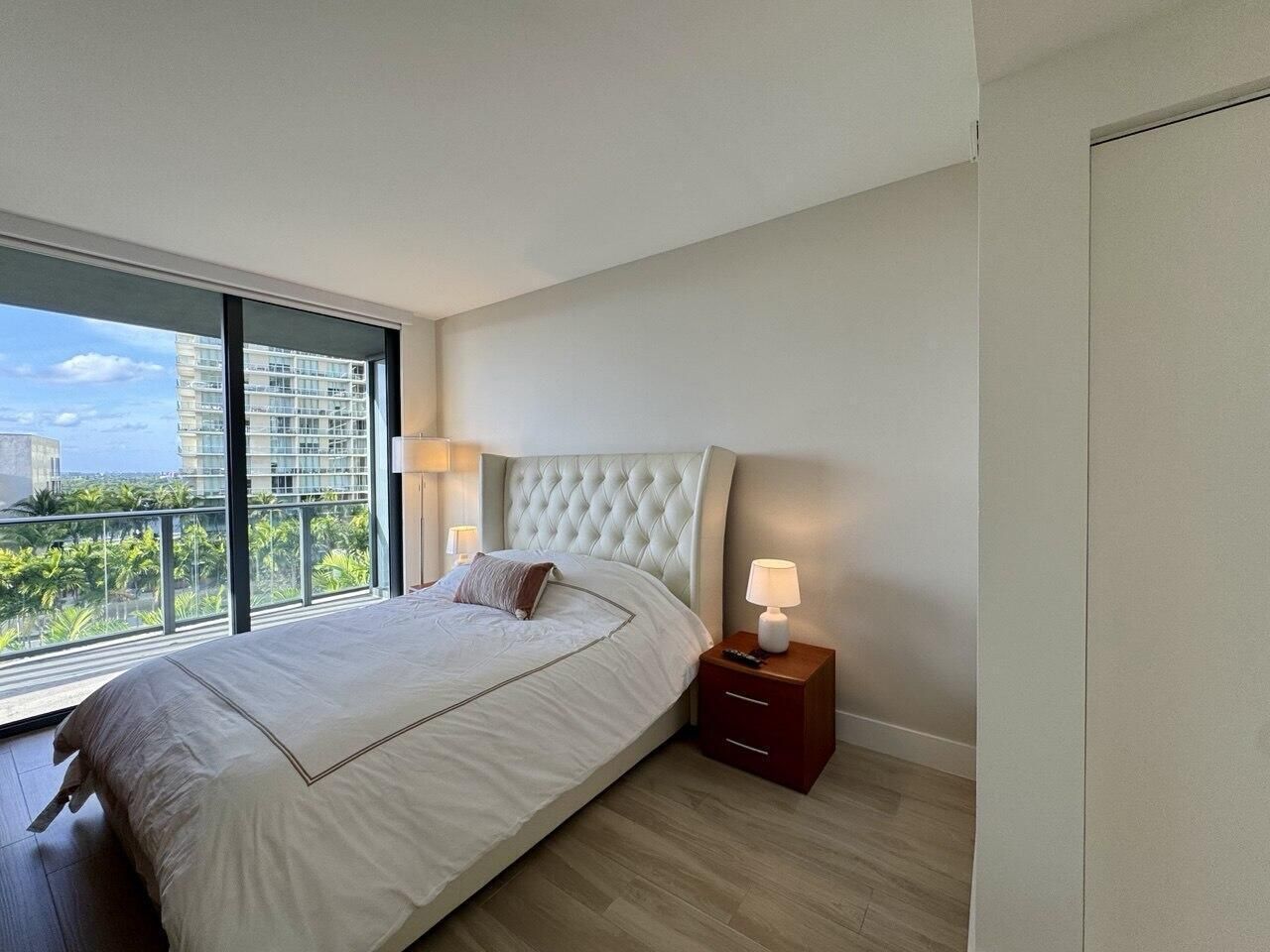 121 NE 34th Street, Unit 1116, Miami, FL 33137 Photo