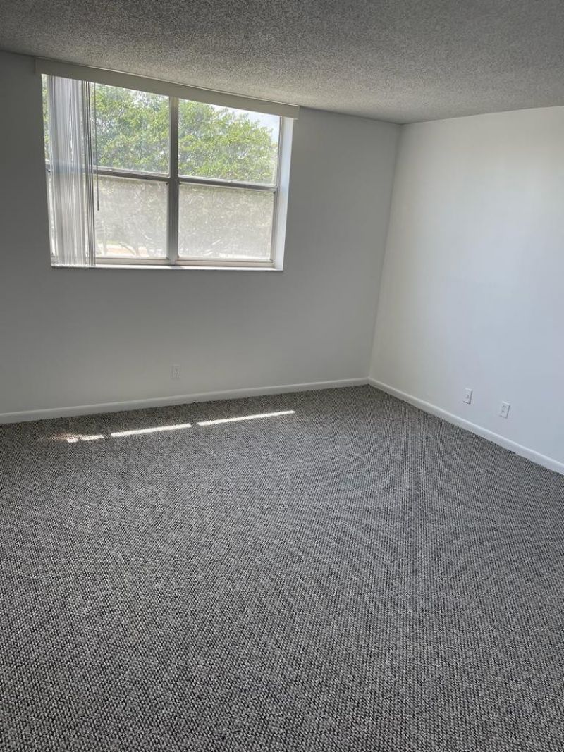 480 Executive Center Drive, Unit 3H, West Palm Beach, FL 33401 Photo