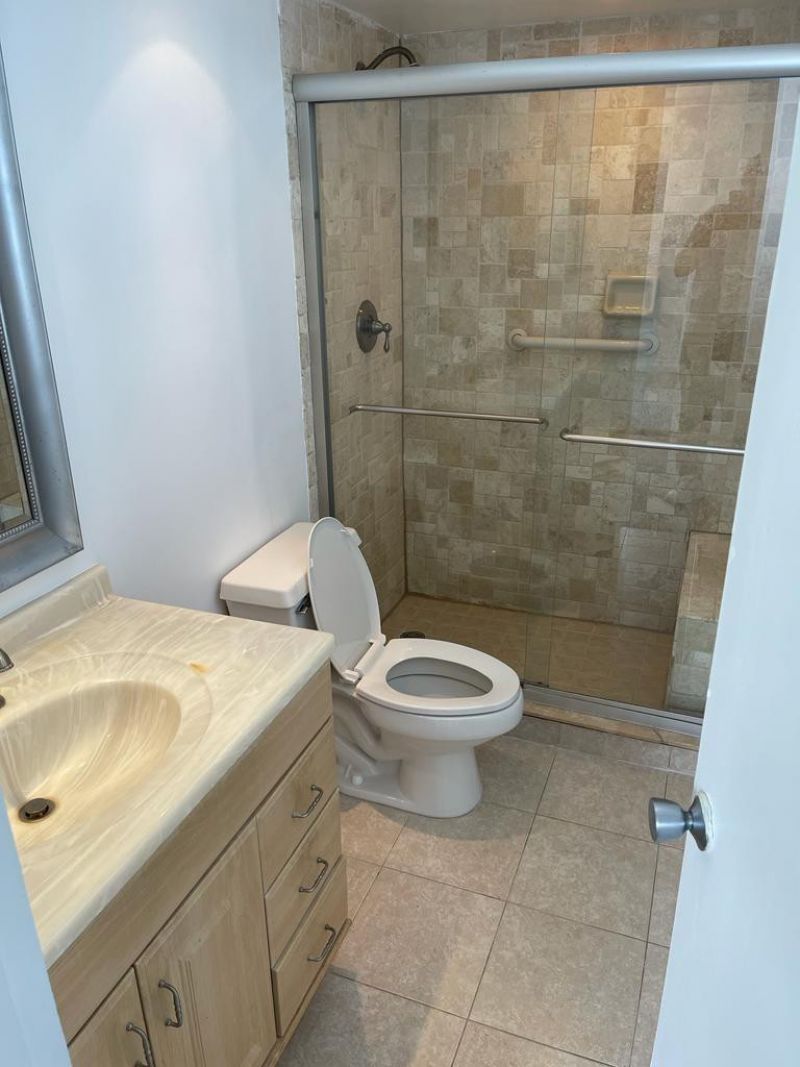 480 Executive Center Drive, Unit 3H, West Palm Beach, FL 33401 Photo