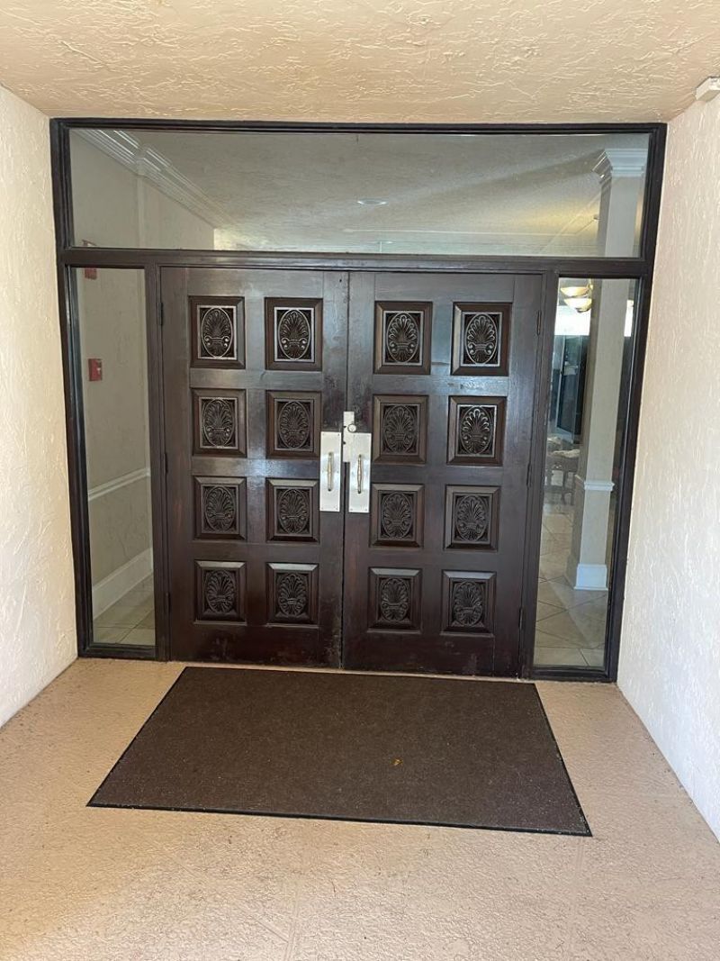480 Executive Center Drive, Unit 3H, West Palm Beach, FL 33401 Photo