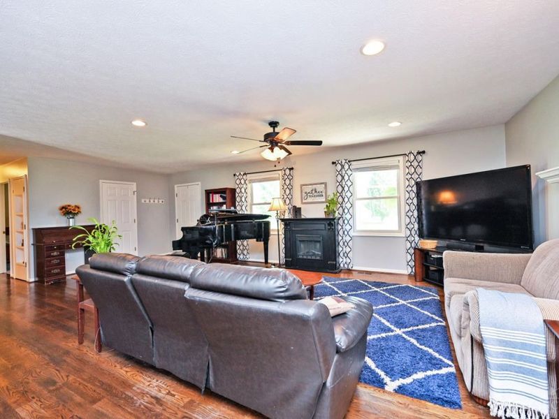112 Boulder Drive, Mount Orab, OH 45154 Photo 5