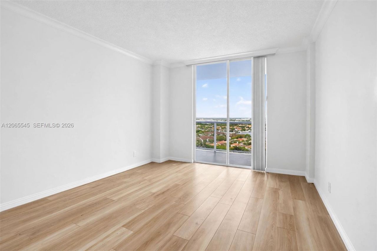 20281 E Country Club Dr, Unit 1801, Aventura, FL 33180 Photo