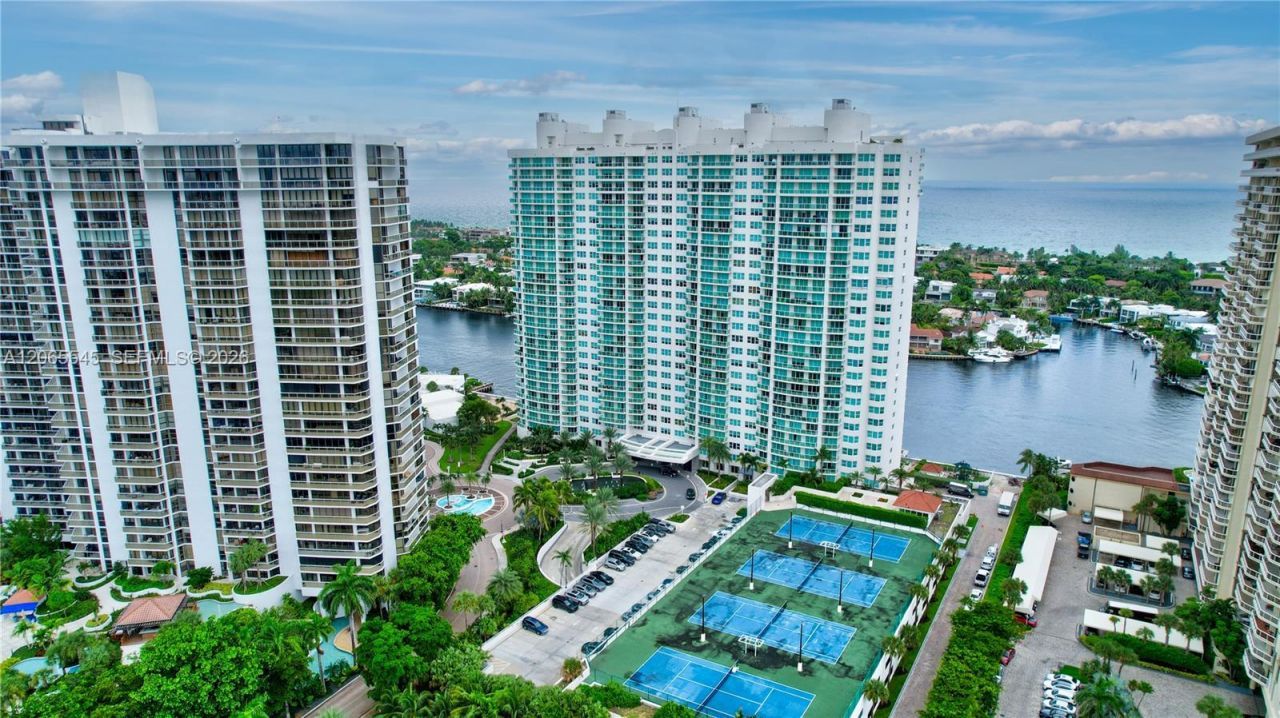 20281 E Country Club Dr, Unit 1801, Aventura, FL 33180 Photo