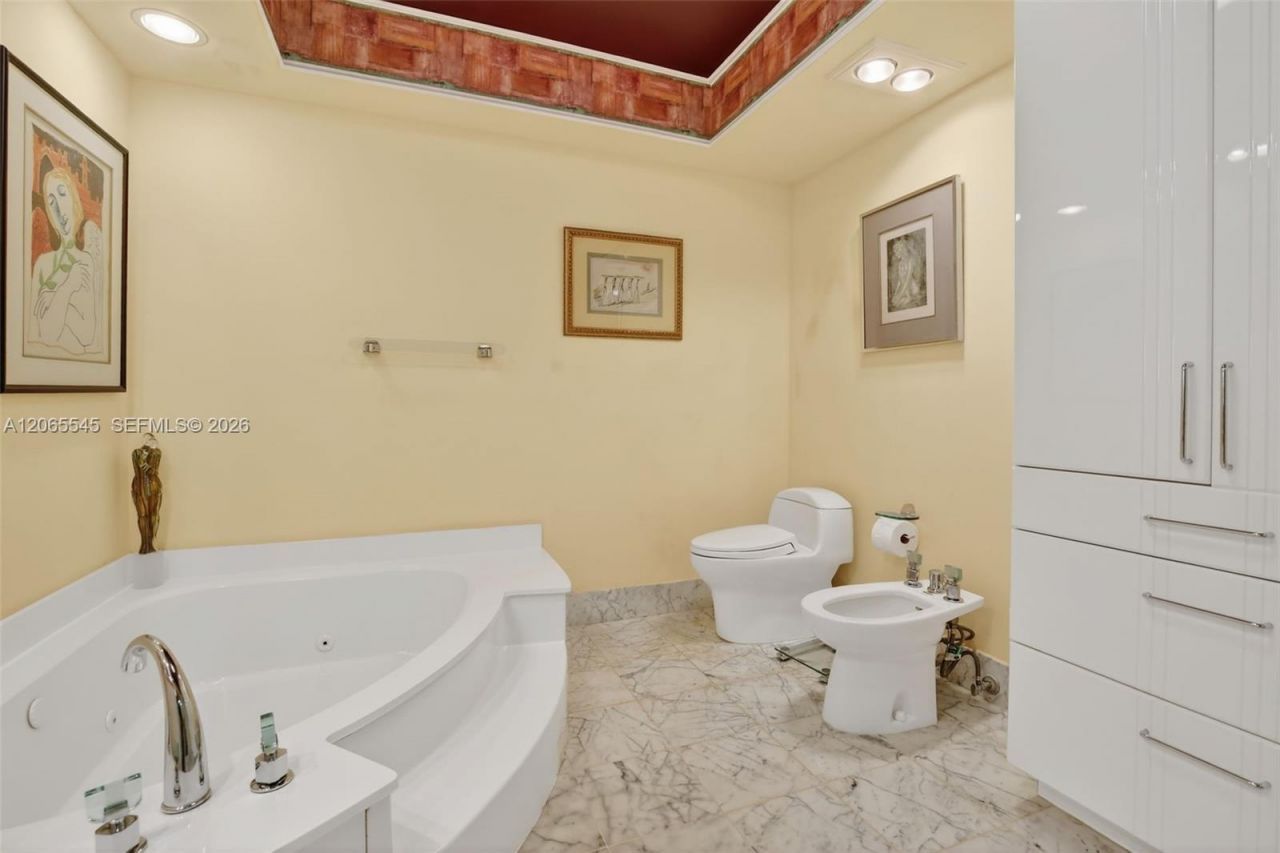 20281 E Country Club Dr, Unit 1801, Aventura, FL 33180 Photo