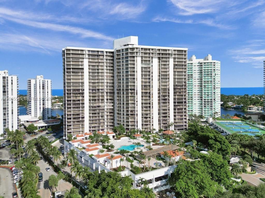 20281 E Country Club Dr, Unit 1801, Aventura, FL 33180 Photo