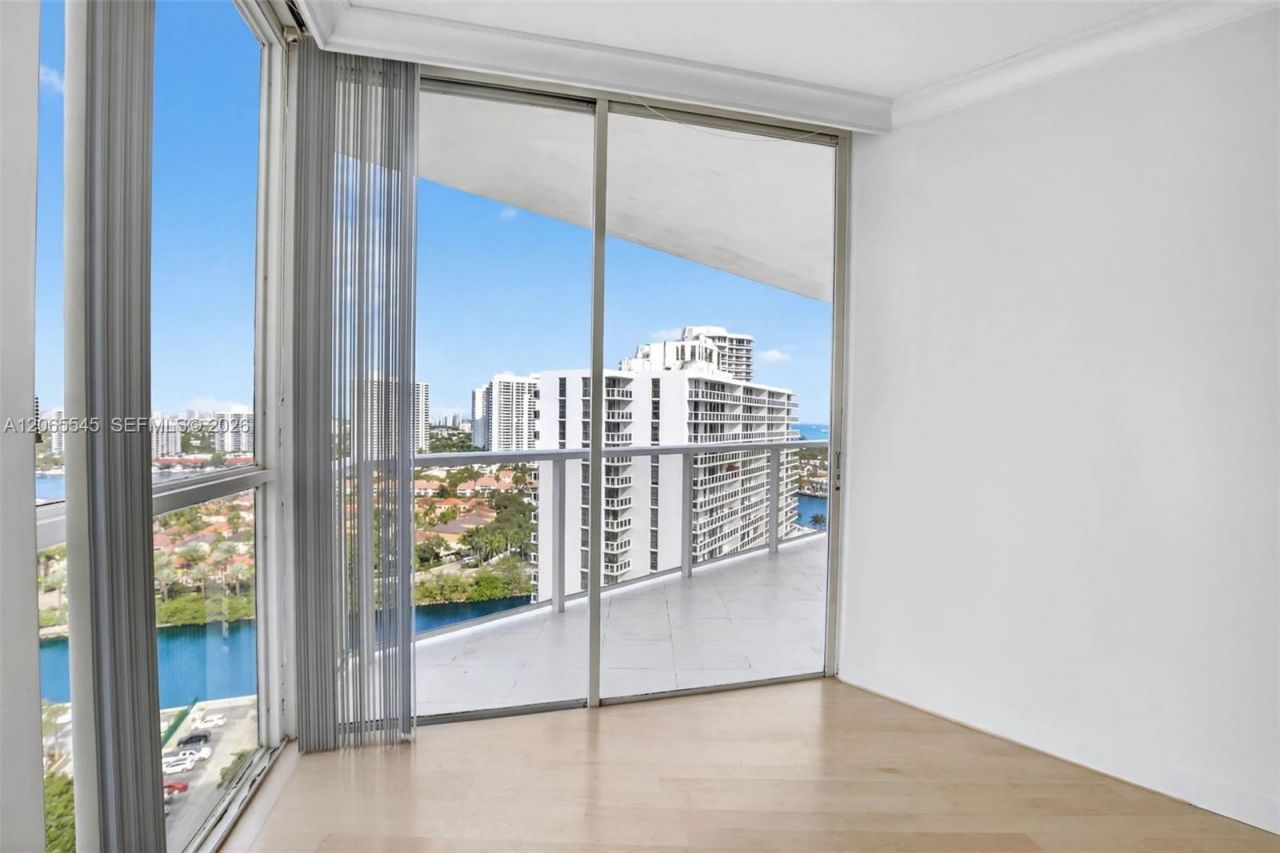 20281 E Country Club Dr, Unit 1801, Aventura, FL 33180 Photo