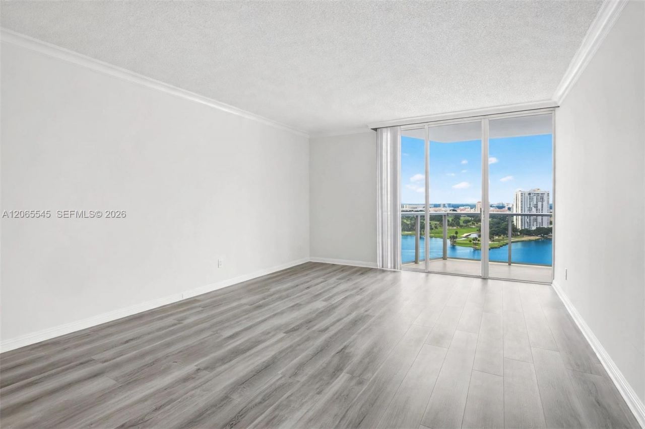 20281 E Country Club Dr, Unit 1801, Aventura, FL 33180 Photo