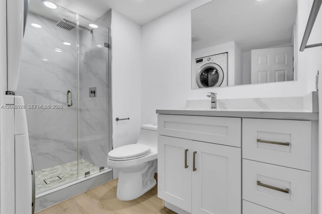 8535 Casa Del Lago , Unit F, Boca Raton, FL 33433 Photo