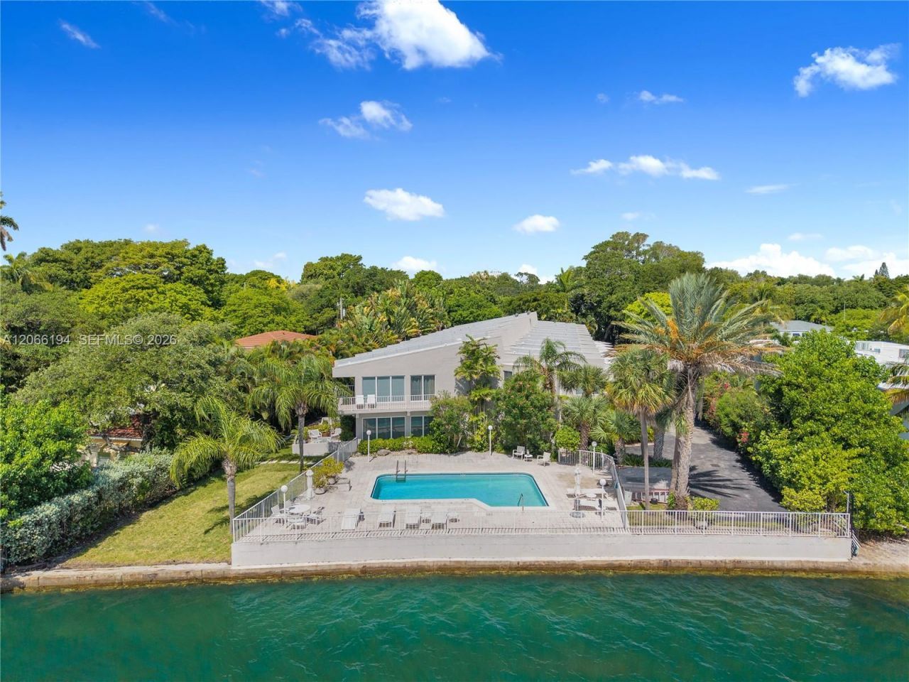 6011 N Bayshore Dr, Unit 10, Miami, FL 33137 Photo