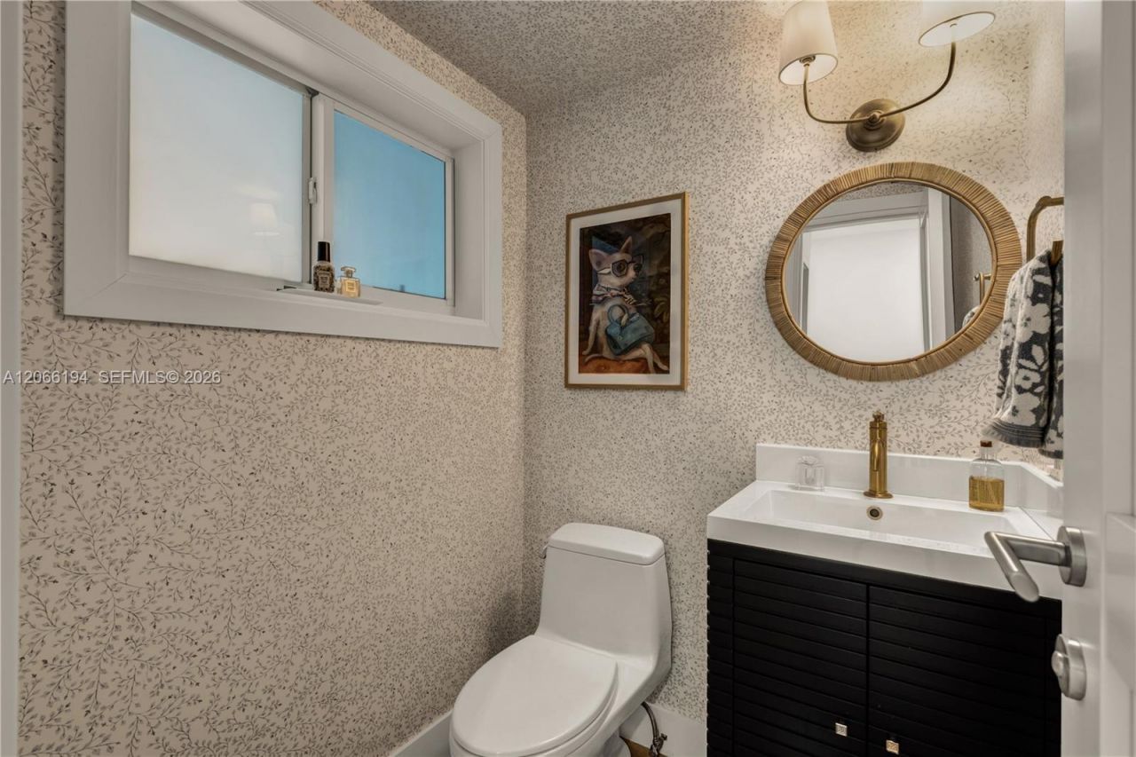 6011 N Bayshore Dr, Unit 10, Miami, FL 33137 Photo