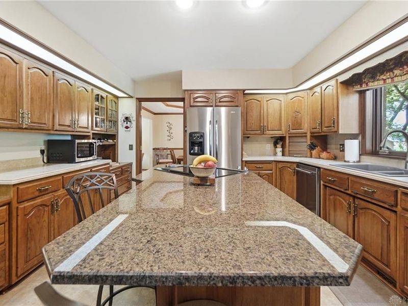 2340 Rockingham Drive, Troy, OH 45373 Photo 20