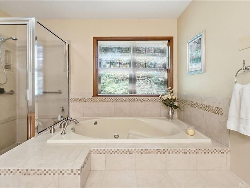 2340 Rockingham Drive, Troy, OH 45373 Photo 47