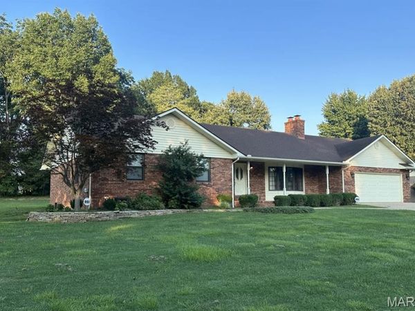 705 Saddle Spur Road , Dexter, MO 63841
