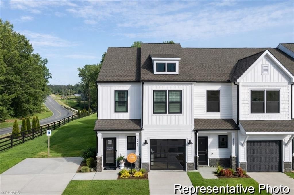 126 Cannington Avenue, Unit 142, Greensboro, NC 27405 Main Photo