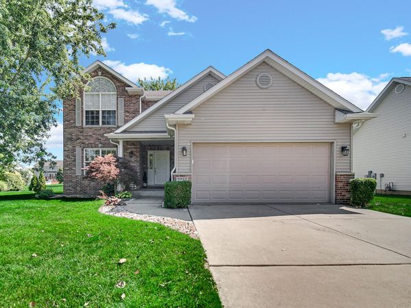 2253 Blarney Stone Drive, Valparaiso, IN 46385