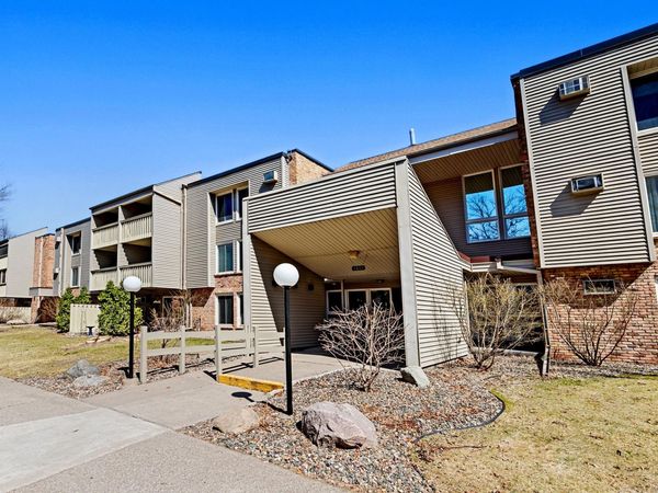 4045 Hodgson Road, Unit 309, Shoreview, MN 55126