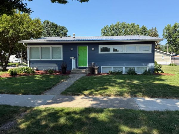 1103 8 1/2 Street SE, Rochester, MN 55904