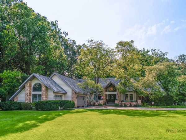 5520 Hilltop Lane , Libertyville, IL 60048