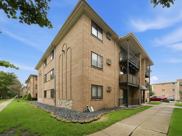 8741 W Summerdale, Unit 3H, Chicago, IL 60656