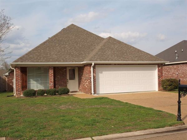 261 Jacks Place, Brandon, MS 39047