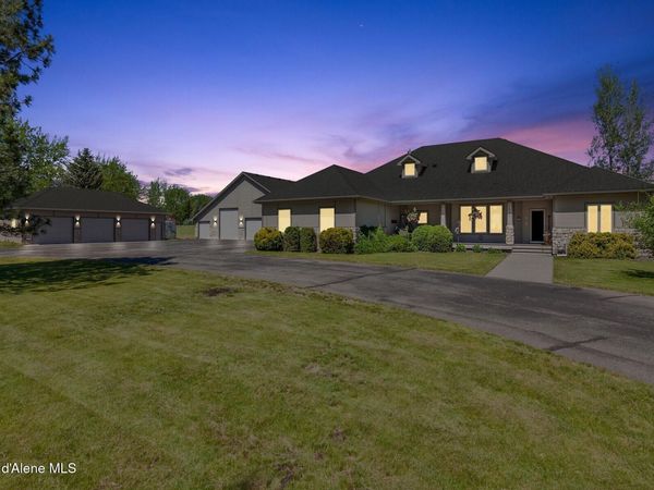 1655 W Diamond Bar Rd , Rathdrum, ID 83858