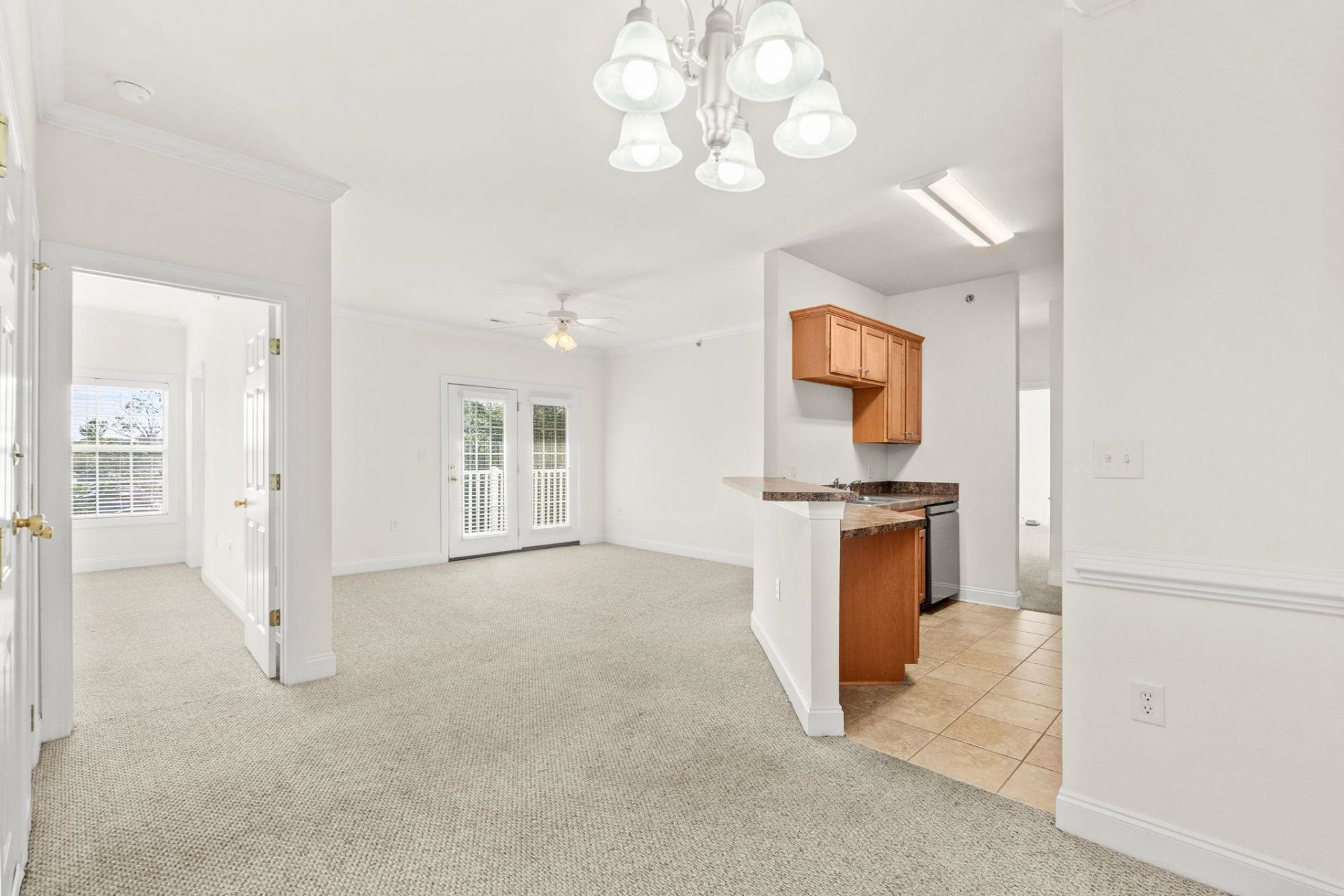 2025 Silvercrest Dr. Photo 16