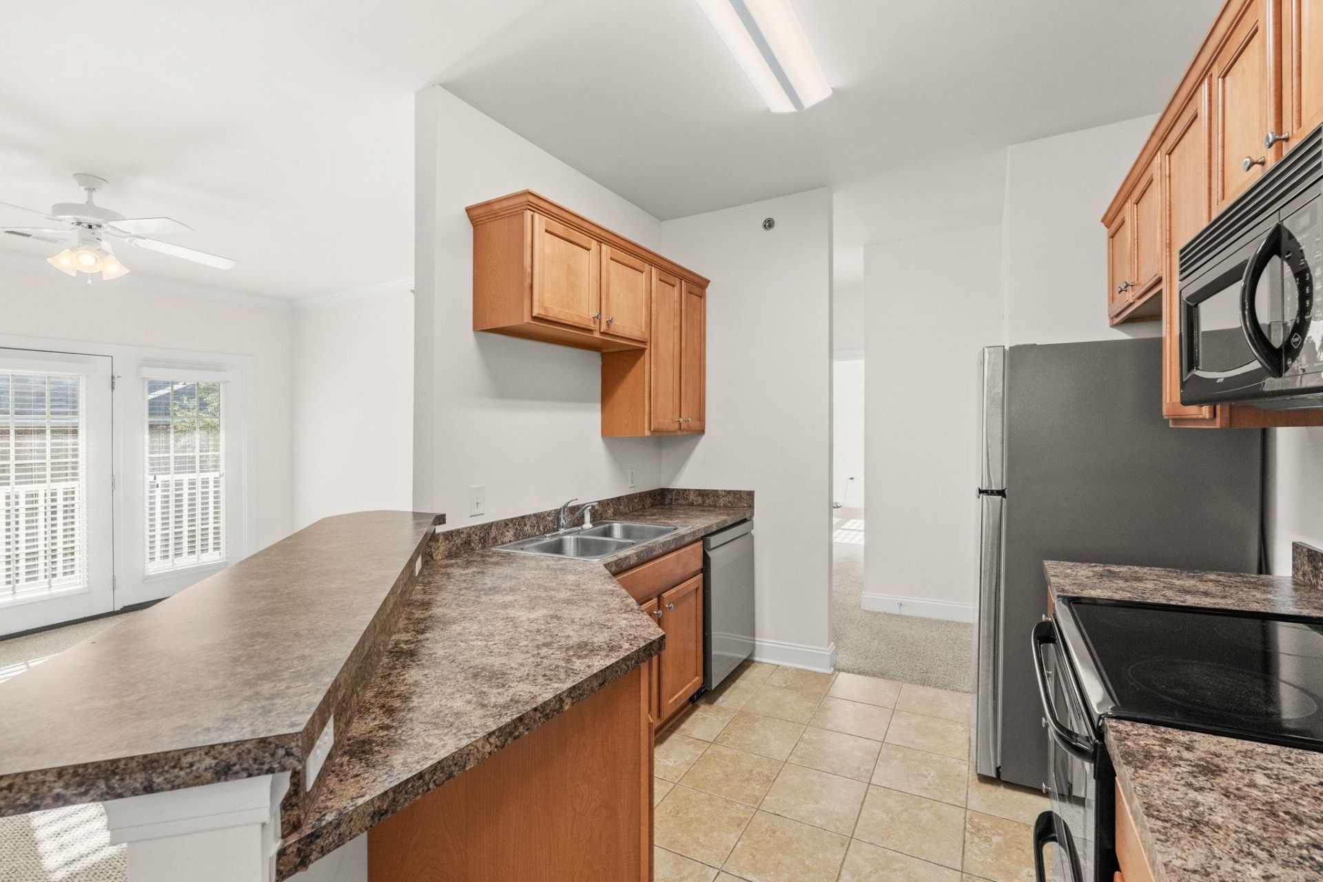 2025 Silvercrest Dr. Photo 18