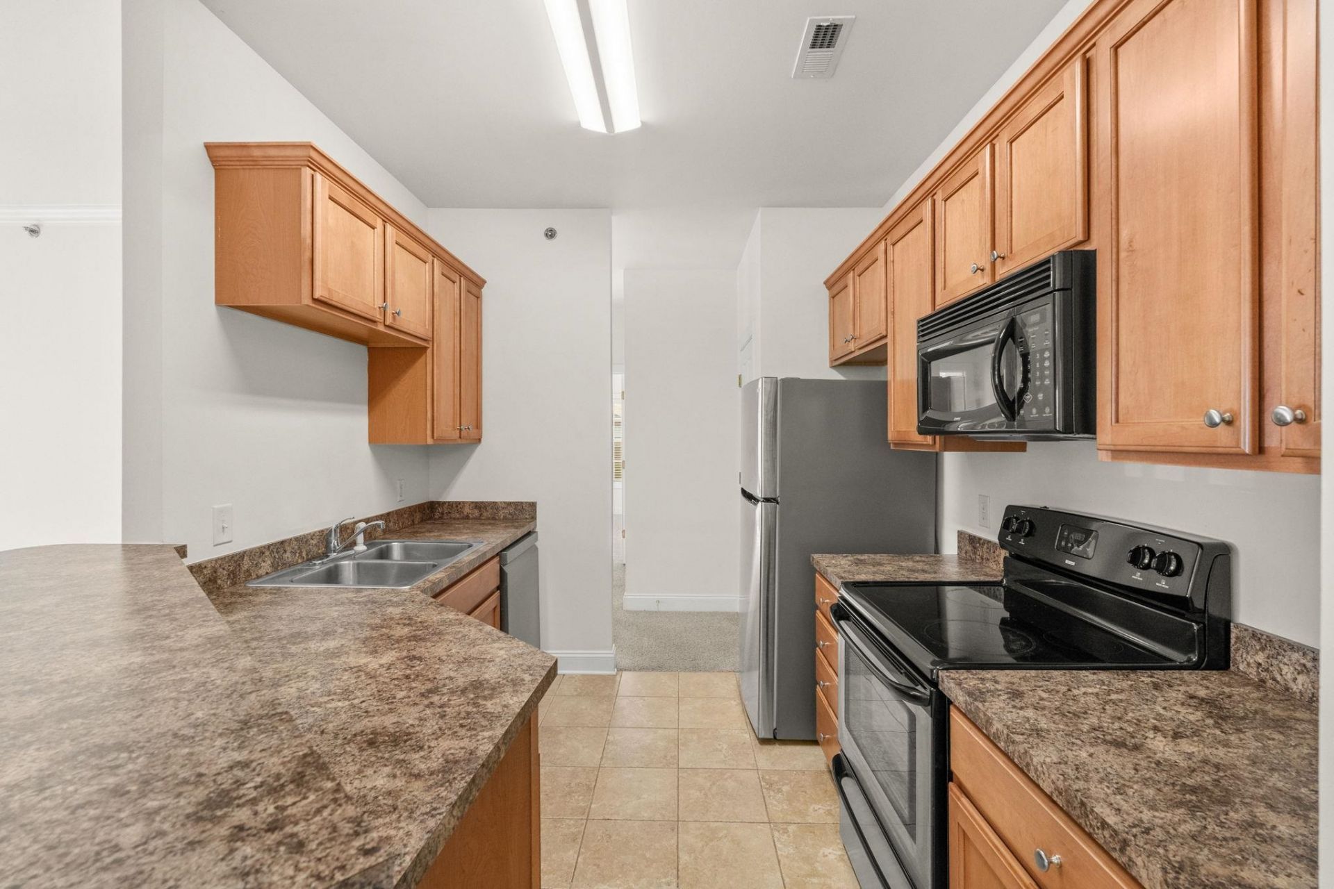 2025 Silvercrest Dr. Photo 20