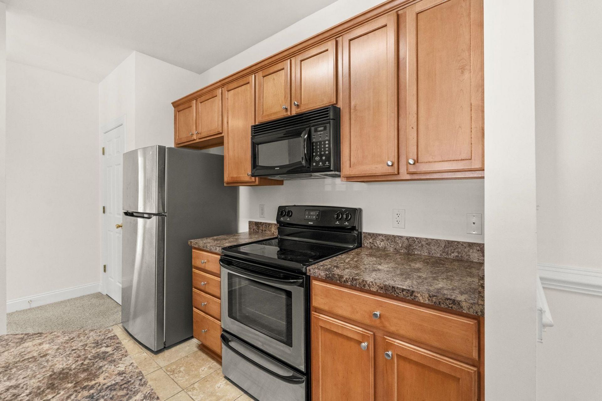 2025 Silvercrest Dr. Photo 21