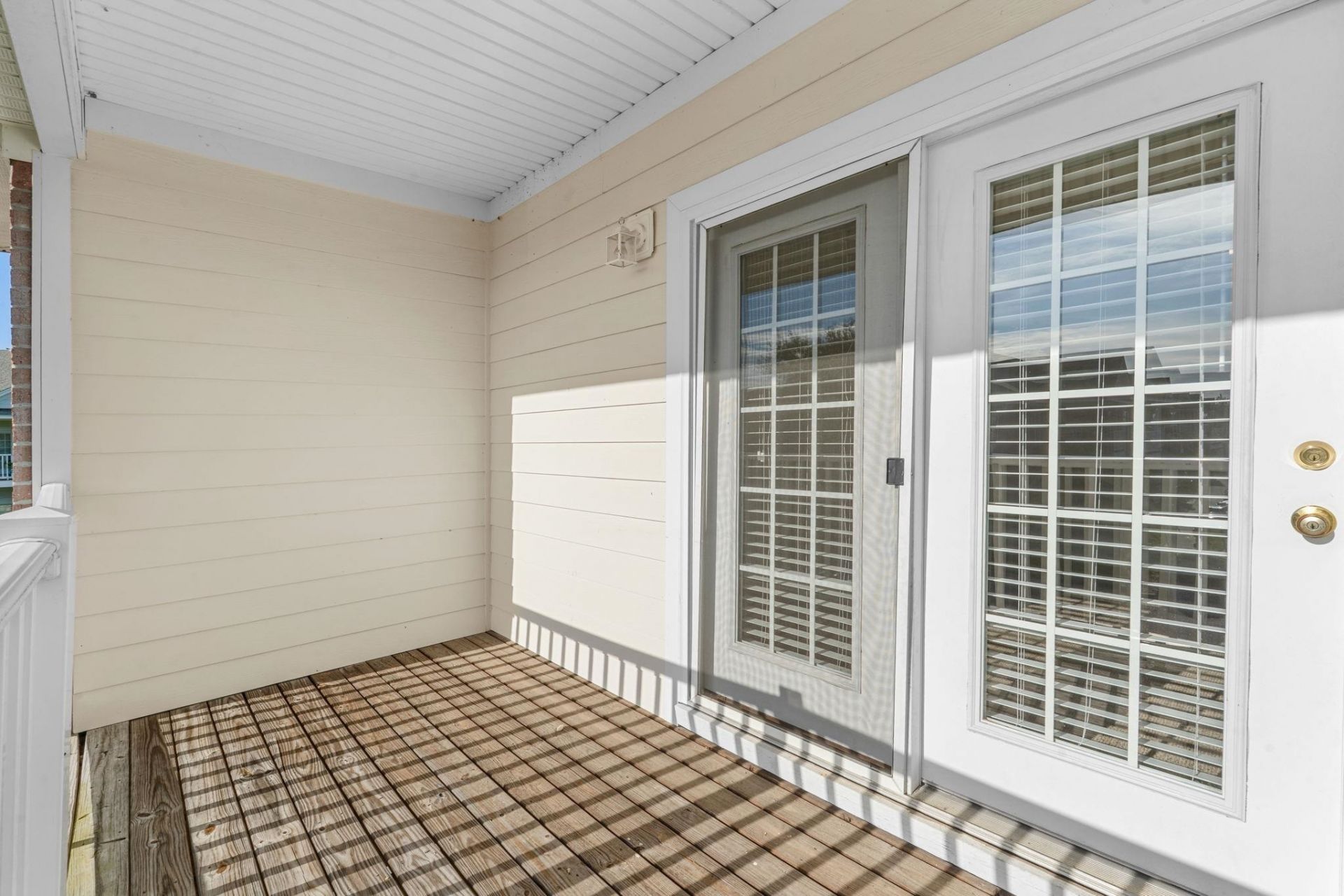 2025 Silvercrest Dr. Photo 32