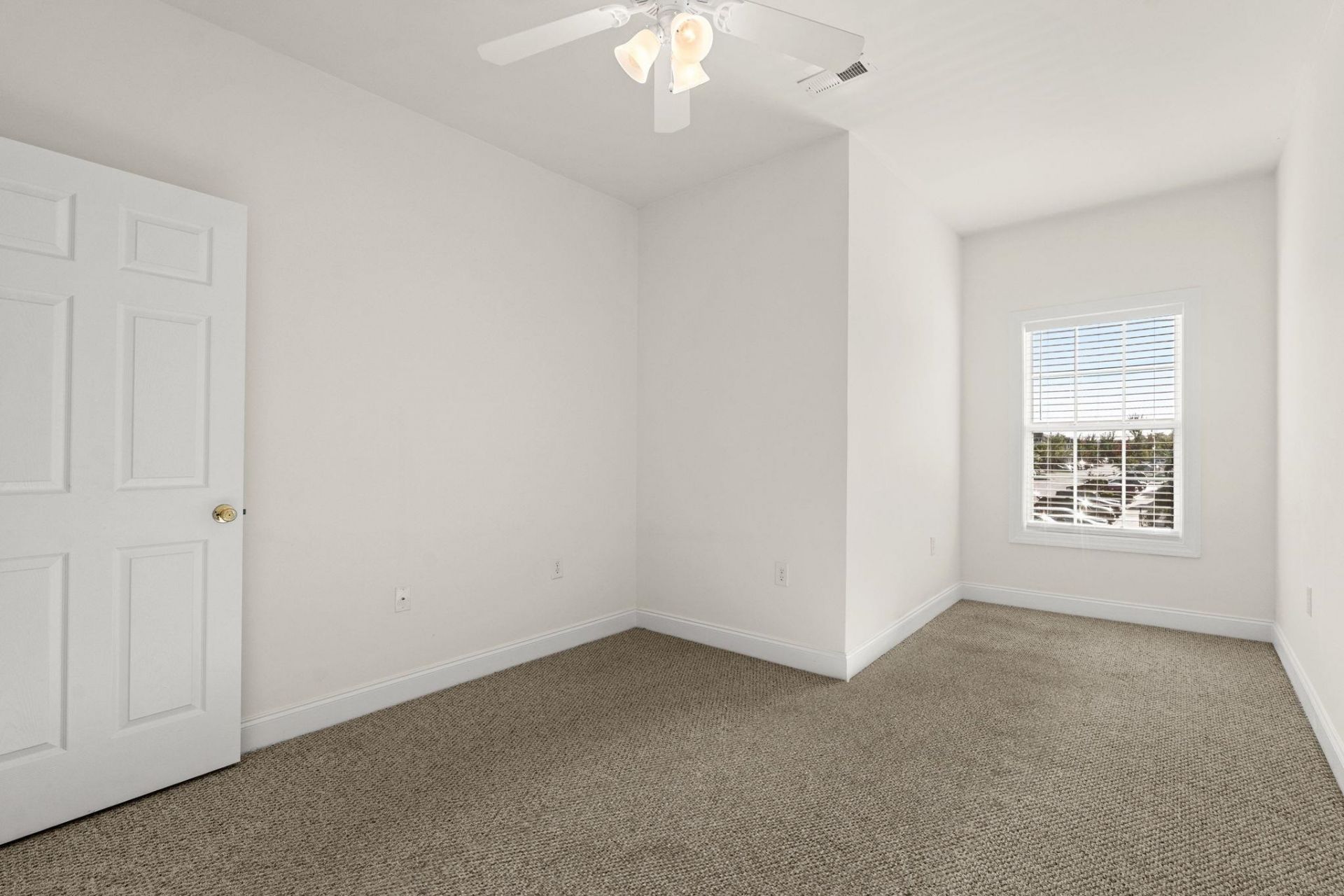 2025 Silvercrest Dr. Photo 46
