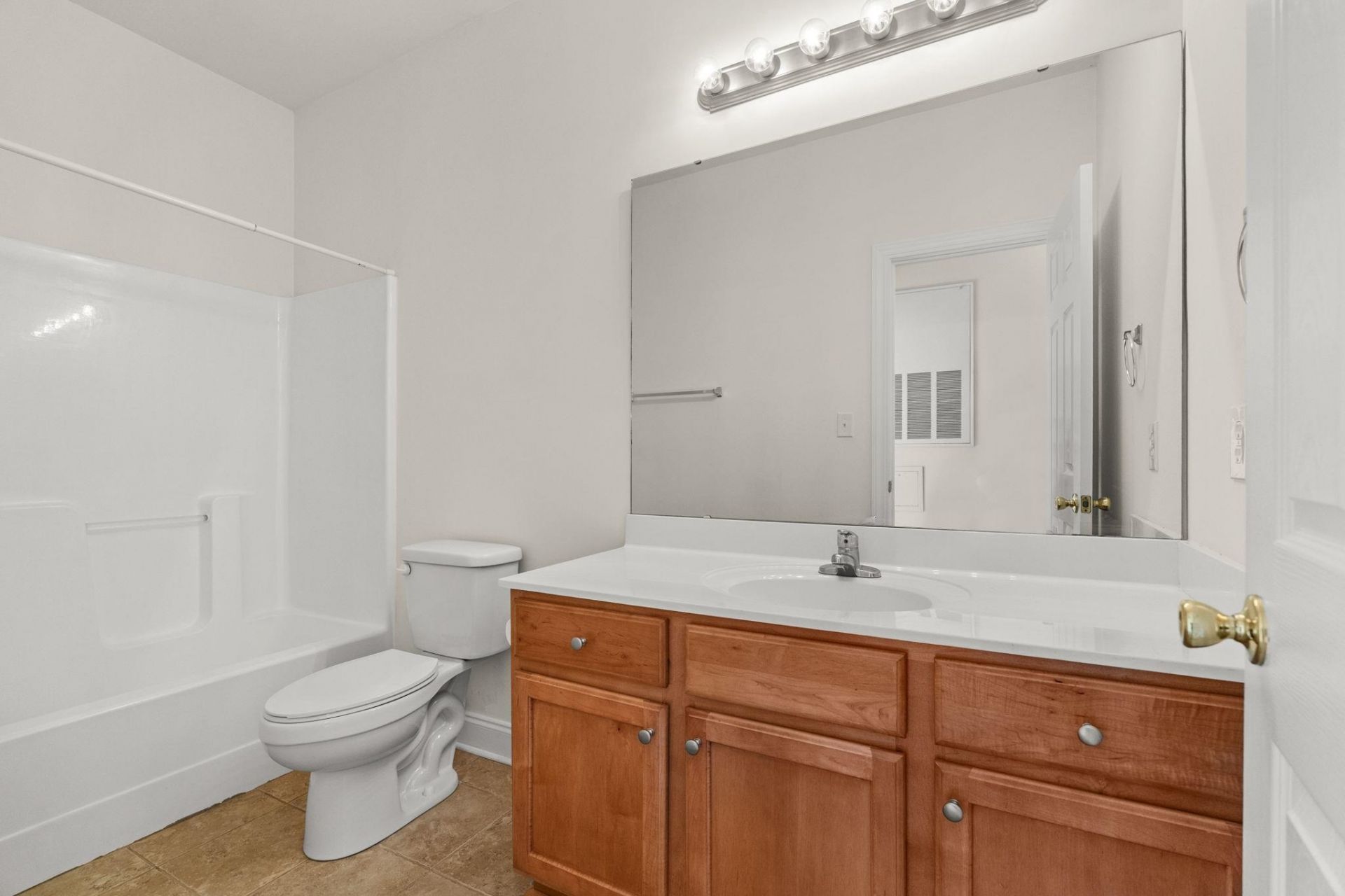 2025 Silvercrest Dr. Photo 48