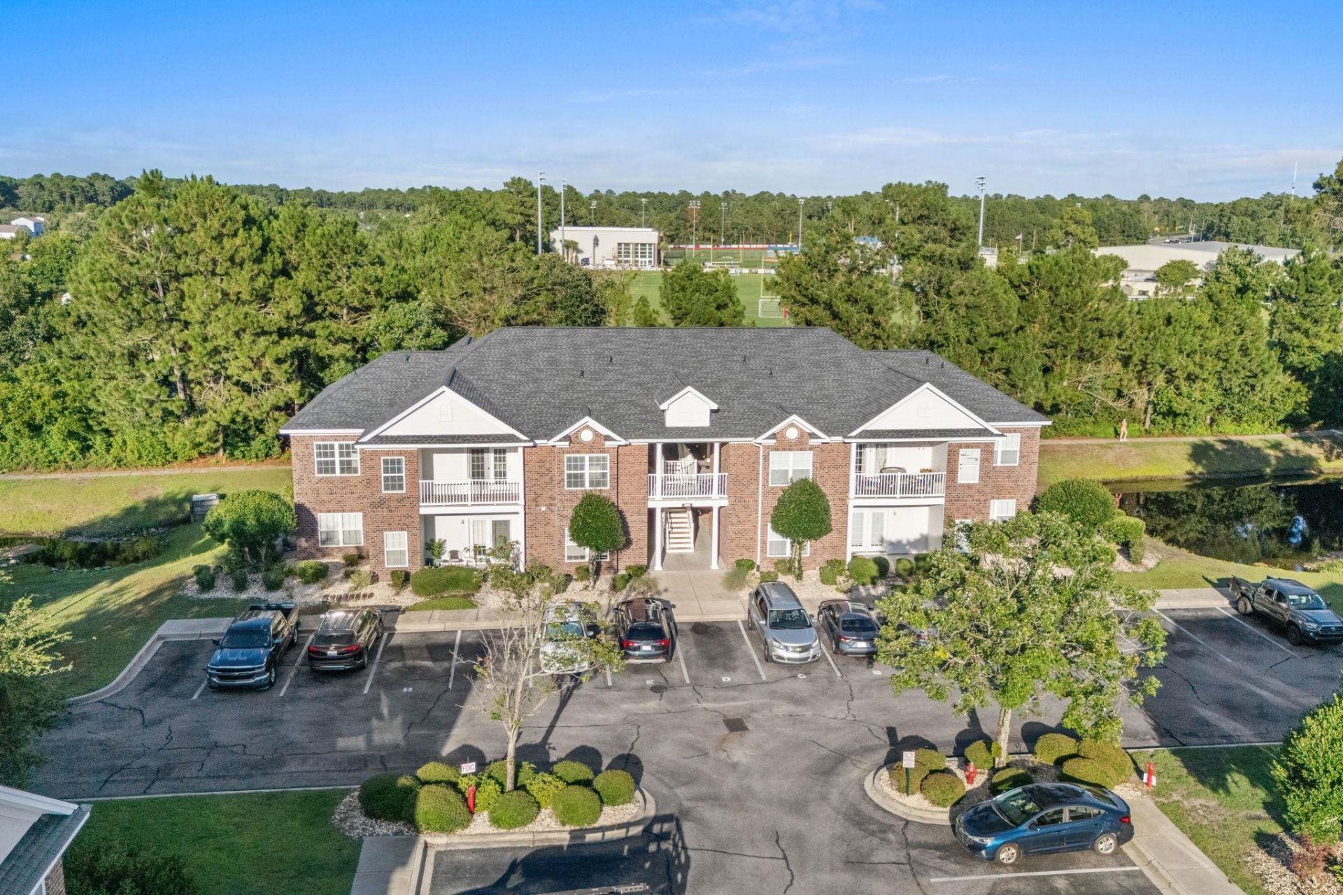 2025 Silvercrest Dr. Photo 5
