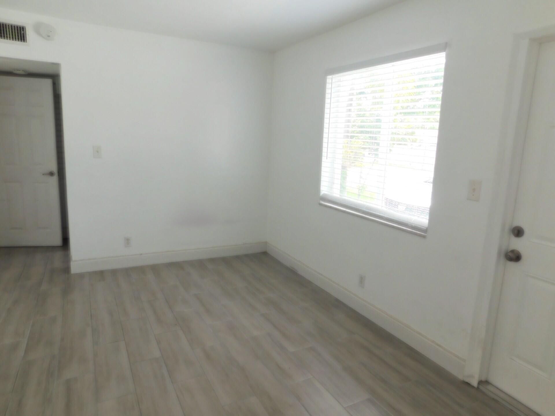 825 NE 6th Street, Unit 3, Fort Lauderdale, FL 33304 Photo