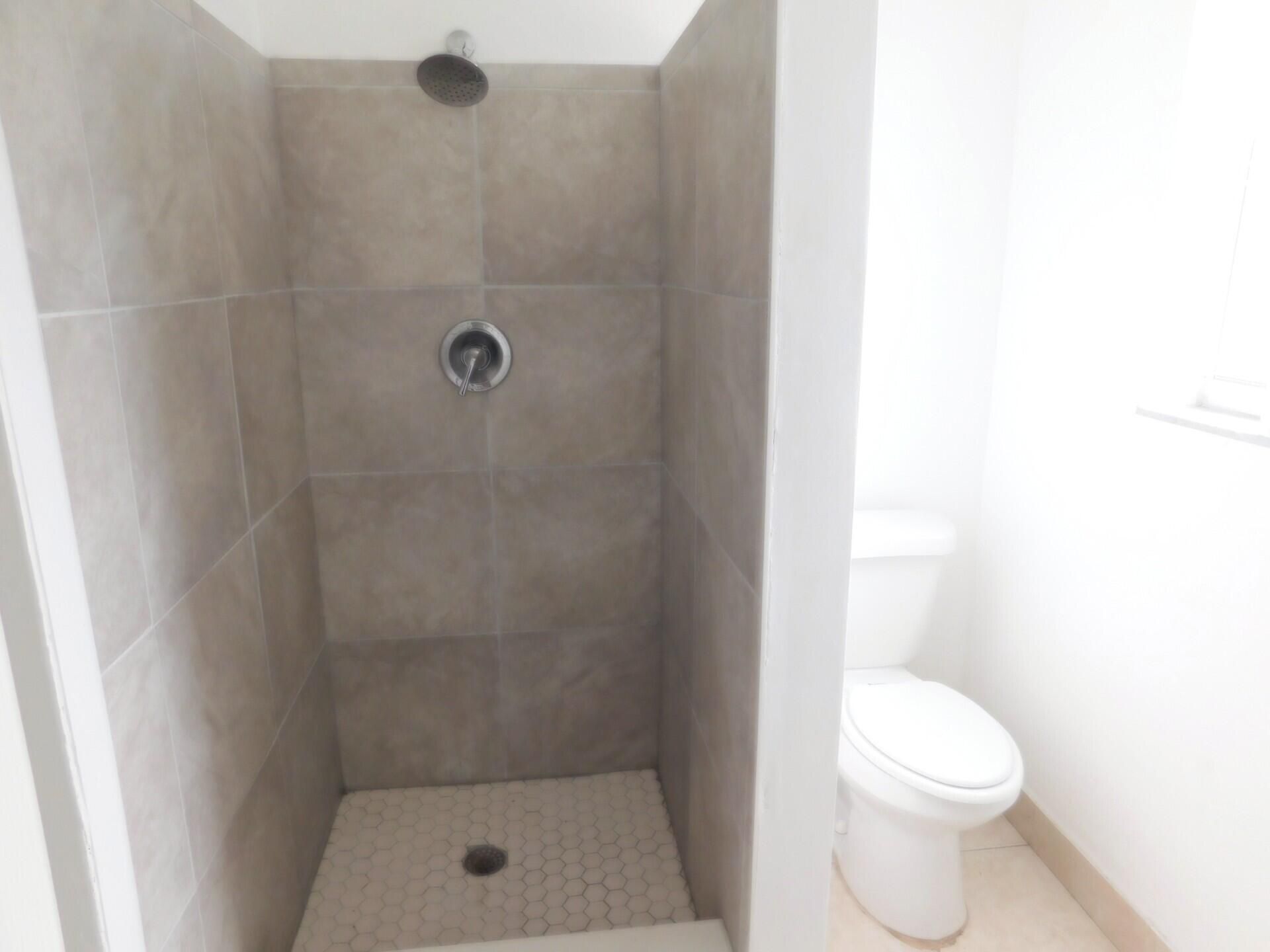 825 NE 6th Street, Unit 3, Fort Lauderdale, FL 33304 Photo